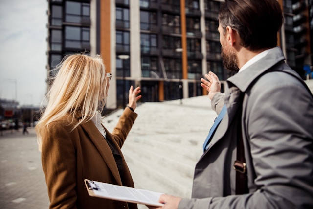 Navigating the Offer Process: Tips for Successful Real Estate Transactions